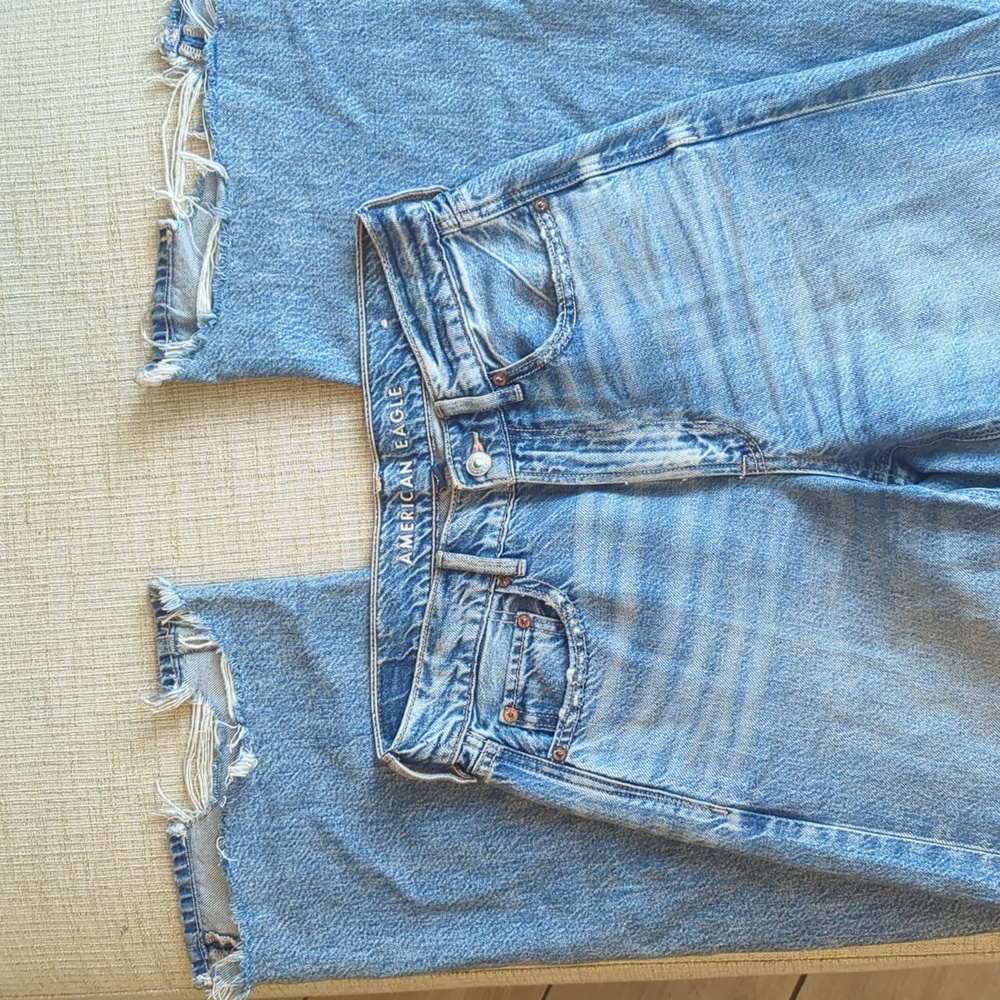 American Eagle Super High-Rise Baggy Wide Leg Jeans Size 2